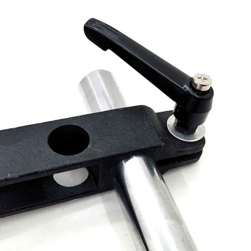 Exzenterniederhalter PU-02 für Formatkreissäge