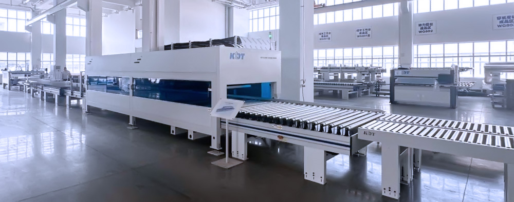 KDT-Automatiklinie zum Verpacken von Möbelteilen