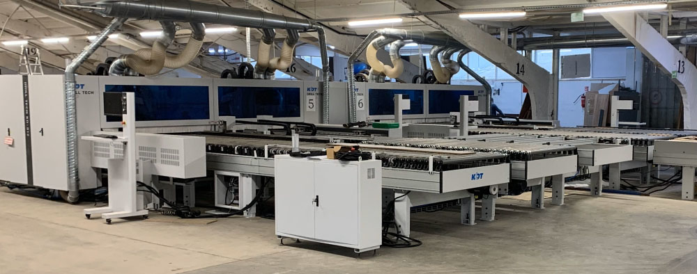 Automatisierte CNC-Bohranlage auf Basis des CNC-Bohr- und Fräszentrums KD-812HA