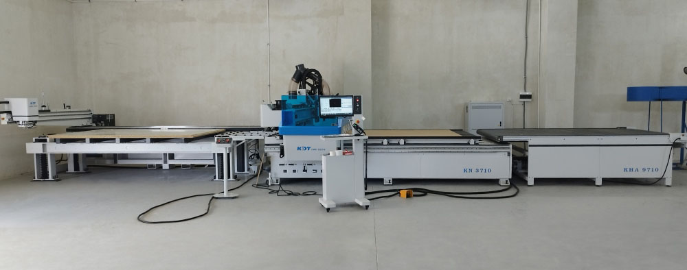 Automatisierte Fertigungslinie basierend auf dem CNC-Bearbeitungszentrum KN-3710DE