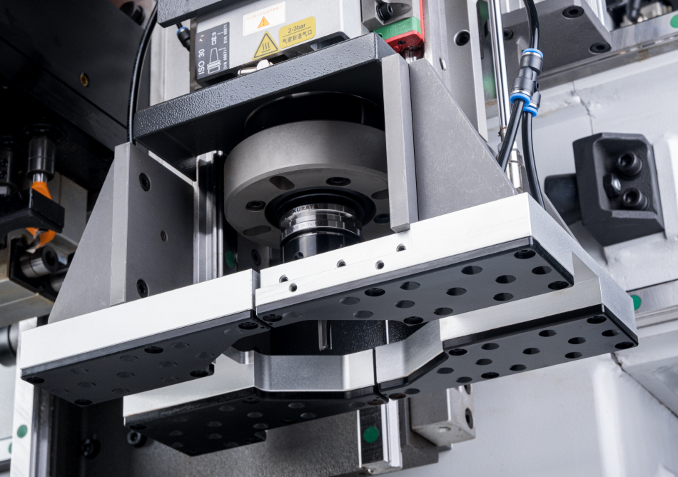 Frässpindel mit zusätzlicher Anpressung