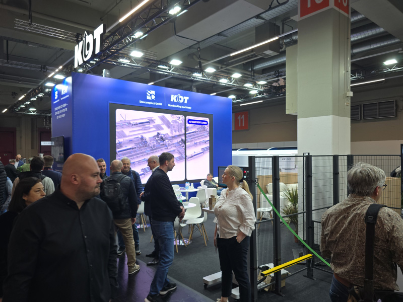 Messestand von Stancomplect auf der HOLZ-HANDWERK