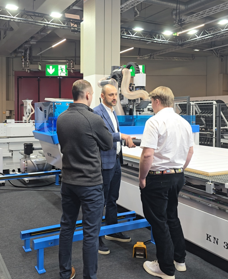Präsentation von Technologien für die Holzverarbeitung