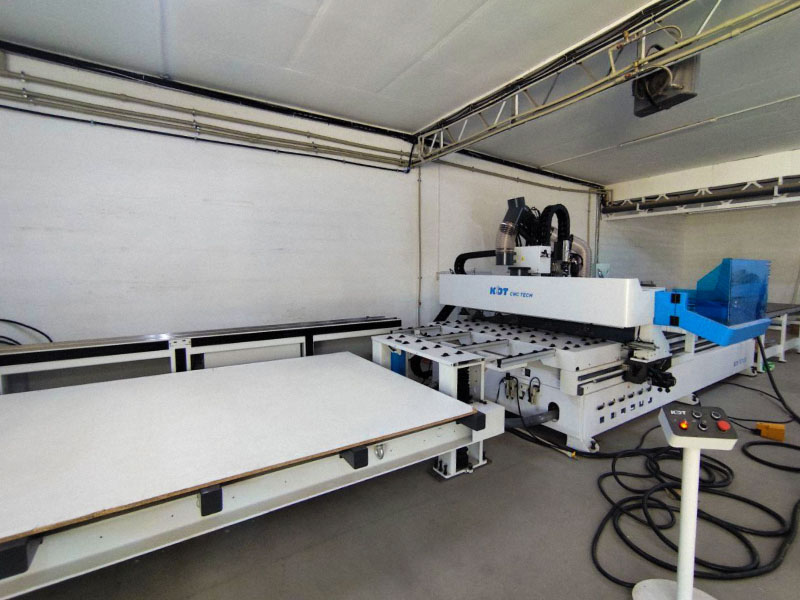 Automatisierte Blechzuschnittlinie